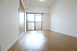 レクシア新大阪 7階1LDKのリビング/ダイニング