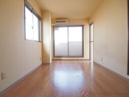 メゾン三和ドライ 4階ワンルームのリビング/ダイニング