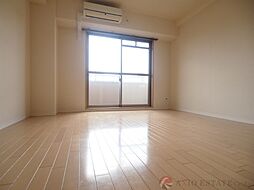 ルミエール新大阪 5階1Kのリビング/ダイニング