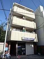 シャルム十三  ｜ 大阪府大阪市淀川区十三東3丁目9-10（賃貸マンション1R・2階・15.00㎡） その1