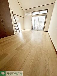 マリーンハイツ 202 2階ワンルームのリビング/ダイニング