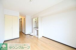 パレ・ドール世田谷代田 403 4階ワンルームのリビング/ダイニング