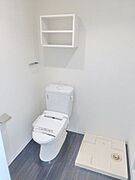 収納棚付トイレスペース