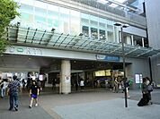 成城学園前駅 1100m