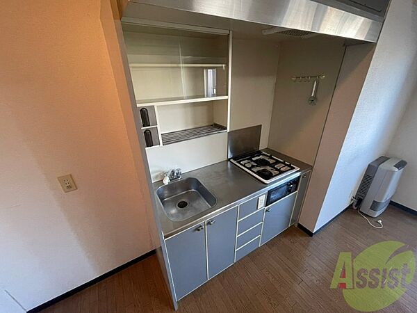 画像5:こちらはキッチン。調理スペースもあり使いやすそうです。