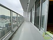 バルコニーは幅があり、広い印象を受けました。