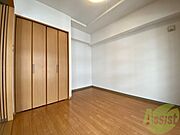 5.6帖の洋室です。家具の配置もしやすそうですね！