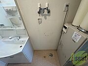 洗濯機はこちらの専用スペースに置けます！