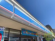 ローソン札幌南7条西店 364m