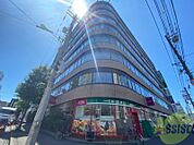 まいばすけっと南1条西10丁目店 593m