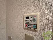 浴室乾燥機です。これで湿気の多い時期の洗濯物もすぐに乾きます
