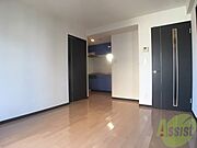 明るいお部屋は気持ちよく過ごせそうですね。