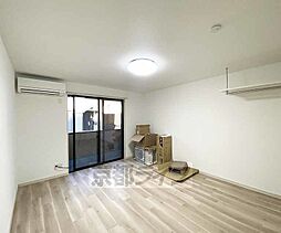 Ｇｌａｄｖｉｓ二条式部 102 1階1Kのリビング/ダイニング