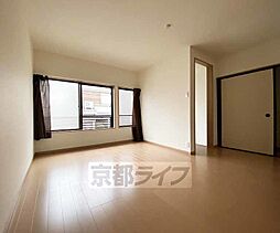 北御所　京の家 4Kのリビング/ダイニング