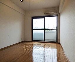 メイプル等持院 202 2階1Kのリビング/ダイニング