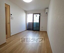 フラッティ千本下長者町 301 3階1Kのリビング/ダイニング