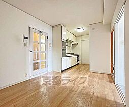 京都市営烏丸線 五条駅 徒歩9分の賃貸マンション 11階2DKのリビング/ダイニング