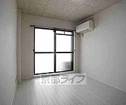 きれいで落ち着きのあるお部屋です。