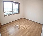 こちらも綺麗な洋室です。