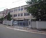 朱雀中学校まで108m 三条御前を下がったところにございます。