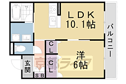 アイランド トライコムト 2階