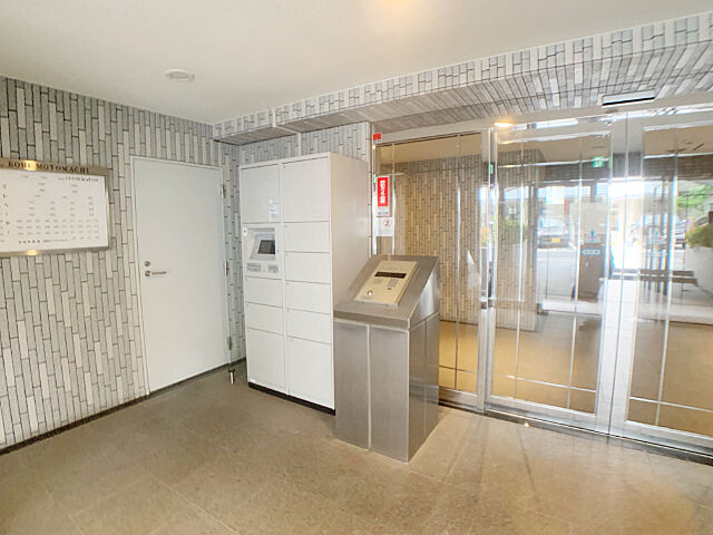 エントランス リーガル神戸元町 4階/-