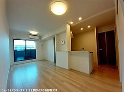 シャングリラI 202 2階2LDKのリビング/ダイニング