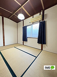 ヴィラ中之島 10 2階2DKのリビング/ダイニング