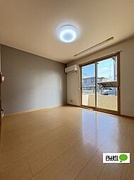 グリーンコート岩出B 2LDKの写真