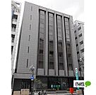銀行「きのくに信用金庫本店まで879m」