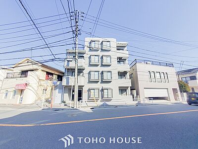 外観:表現された空間は豊かな光と風を纏い、暮らしの時間を豊かにしてくれます。 外観:表現された空間は豊かな光と風を纏い、暮らしの時間を豊かにしてくれます。