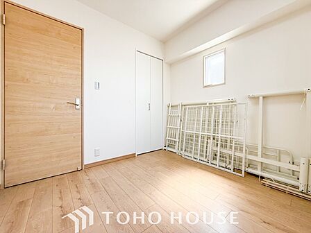 一日の疲れをいやしてくれる主寝室。自分時間を快適に過ごすプライベートルーム。