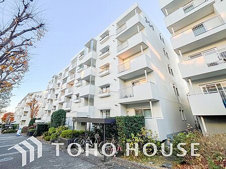 時間のゆとりと空間、爽やかな陽光がもたらす光と風を贅沢なまでに感じる暮らしが始まります。