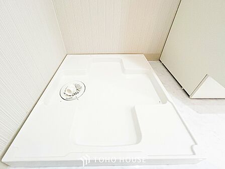 洗濯機を配置しても十分なスペースを確保しております。