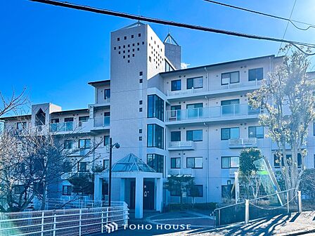 閑静な住宅地で小さなお子様がいるご家族にも安心な住環境が魅力です。