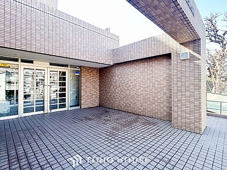 現地外観写真『快適』は「家」と「街」と「環境」が調和した時に訪れるだと改めて感じさせてくれます。