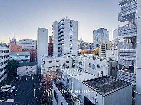 開放的で気持ちの良い眺望と青い空を満喫できます。