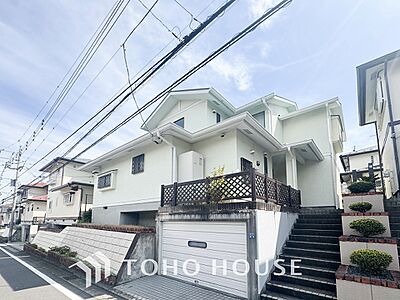 外観:時間のゆとりと空間、爽やかな陽光がもたらす光と風を贅沢なまでに感じる暮らしが始まります。 外観:時間のゆとりと空間、爽やかな陽光がもたらす光と風を贅沢なまでに感じる暮らしが始まります。