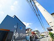 開放的で気持ちの良い眺望と青い空を満喫できます。