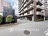 外観：時間のゆとりと空間、爽やかな陽光がもたらす光と風を贅沢なまでに感じる暮らしが始まります。