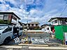 外観：落ち着きのある閑静な住宅街に佇む邸宅。きっとここからご家族のかけがえのない想い出が作られることでしょう。