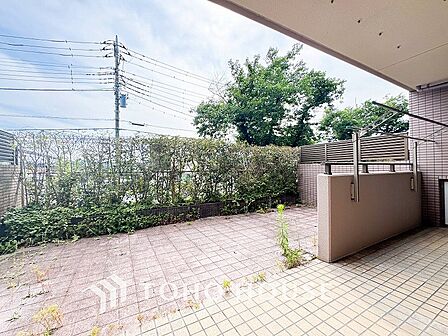 毎日の暮らしの中に癒しを与えてくれる専用庭付き住戸。