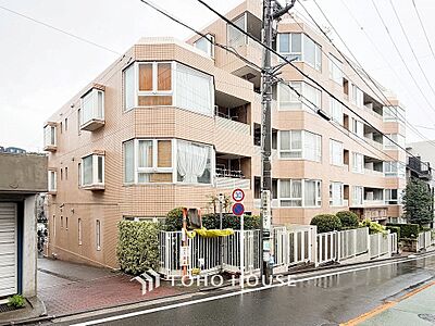 外観：流行に左右されず、将来にわたって価値が継続する「上質」な佇まい。
