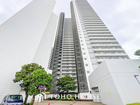 表現された空間は豊かな光と風を纏い、暮らしの時間を豊かにしてくれます。