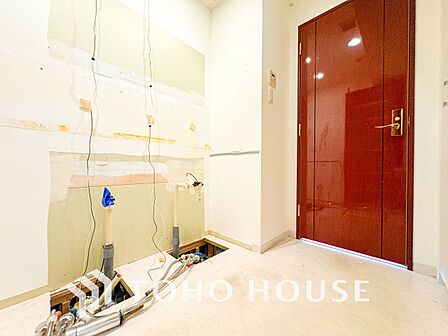 居住者の帰り、訪れる方を優しく迎えてくれる玄関です。