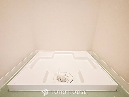 洗濯機を配置しても十分なスペースを確保しております。