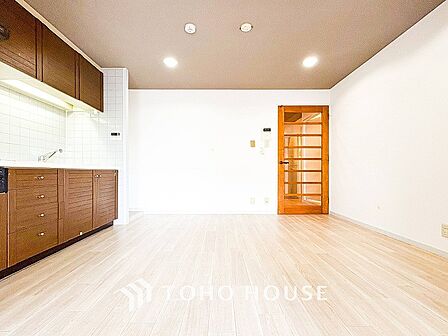 ご家族やお客様との時間など、多くの時を刻む空間。何気なく過ぎる時でさえも上質なひと時となる快適な空間を目指して。