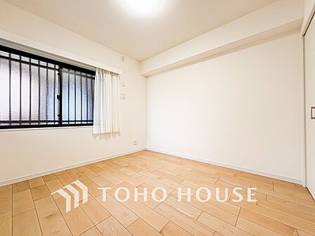 家族一人ひとりの大切なプライベート空間。感性で個性的に飾って頂けるようシンプルに仕上げてあります。