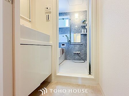 ご家族の1日が始まり、1日の終わりを締めくくる洗面空間。