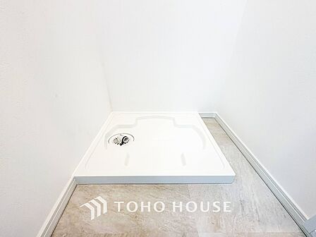 洗濯機を配置しても十分なスペースを確保しております。